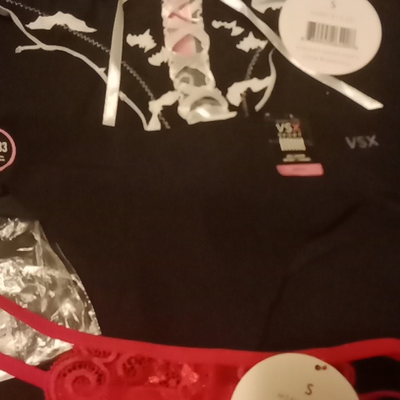 💕NWT Thong Bundle💕 - Picture 3 of 5